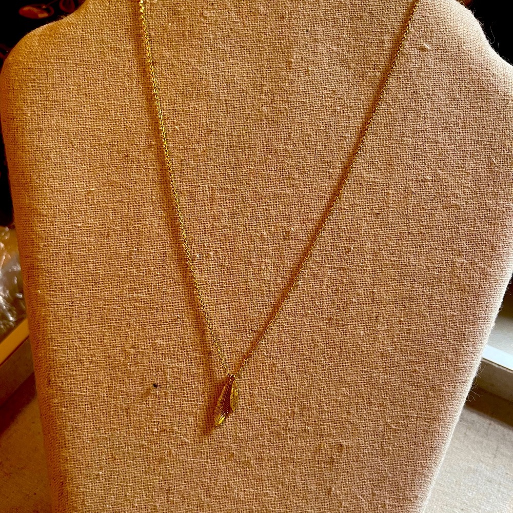 Elegant Gold Necklace
